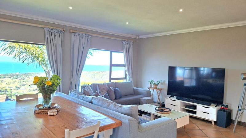 4 Bedroom Property for Sale in Avonddans Western Cape